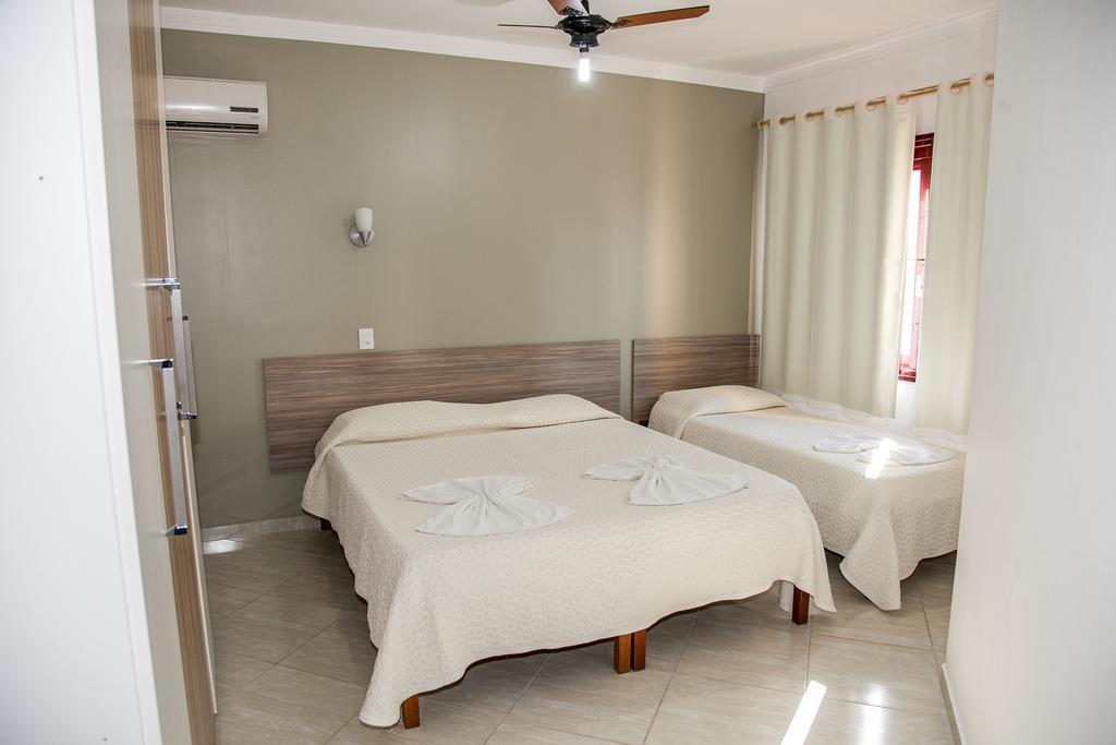 Residencial Ilha Dourada Hotel Governador Celso Ramos Szoba fotó